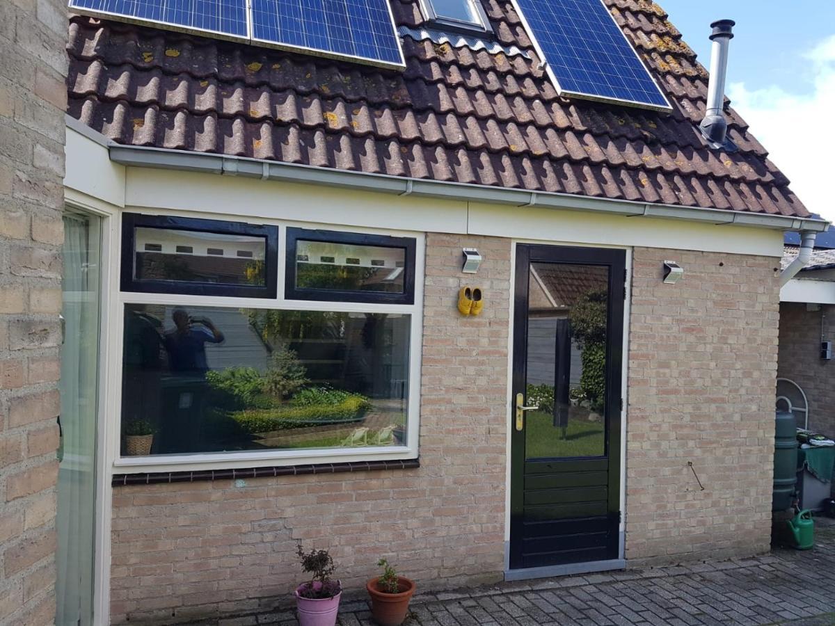 Knuusje: Knus En Gastvrij! Villa Vrouwenpolder Exterior foto
